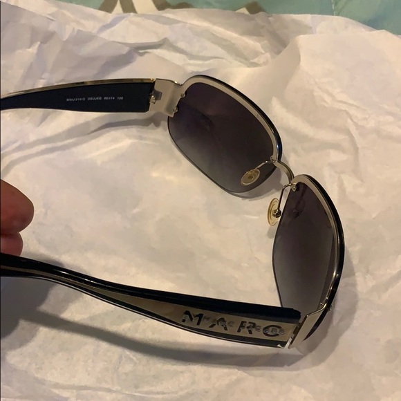 Marc by Marc Jacobs - Picture 5 of 9